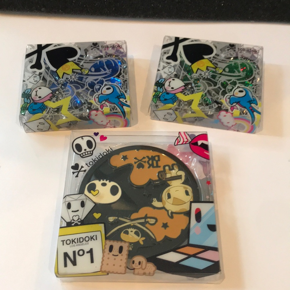 tokidoki 2 Cromatico Eyeshadow + 1 Vanita Mirror
